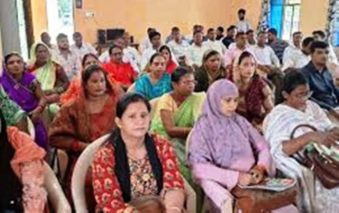 एफएलएन कार्यक्रम की समीक्षा बैठक में निर्देश, कमजोर बच्चों को भाषा व गणित में दक्ष बनाना प्राथमिकता 4