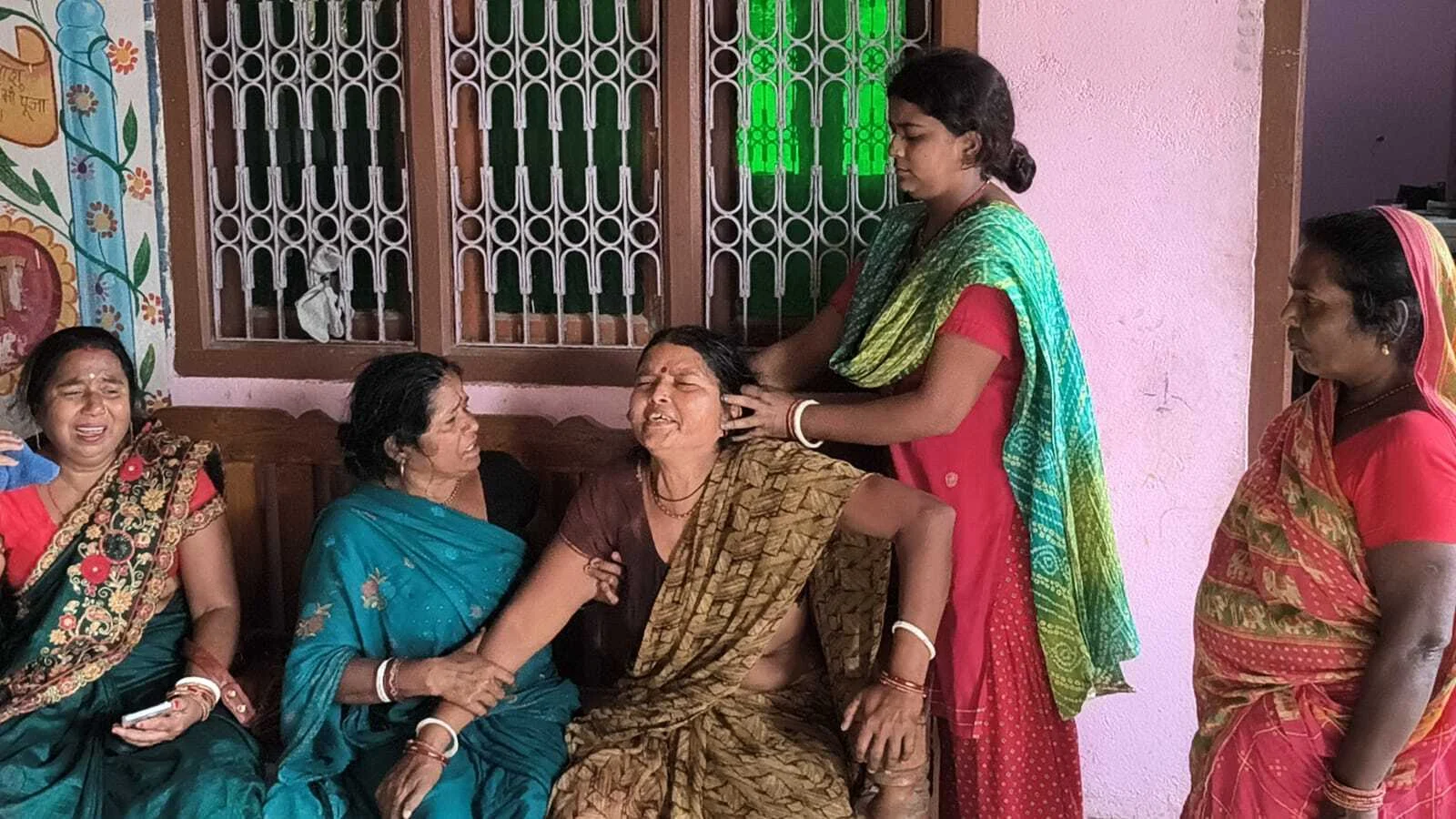 बेगूसराय में चोरी की बड़ी वारदात, घर से लाखों के जेवर-नकदी उड़ा ले गए चोर, पुलिस जांच में जुटी 9