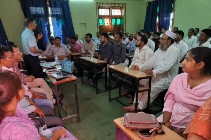 वीरपुर में जनगणना के प्रथम चरण के लिए तीन दिवसीय प्रशिक्षण शुरू, बीडीओ ने किया उद्घाटन 20