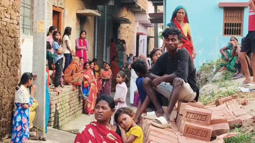 नालंदा में मानवता शर्मसार: प्रेमी से मिलने गई महिला का सरेआम चीरहरण, तमाशबीन बना रहा गांव 1