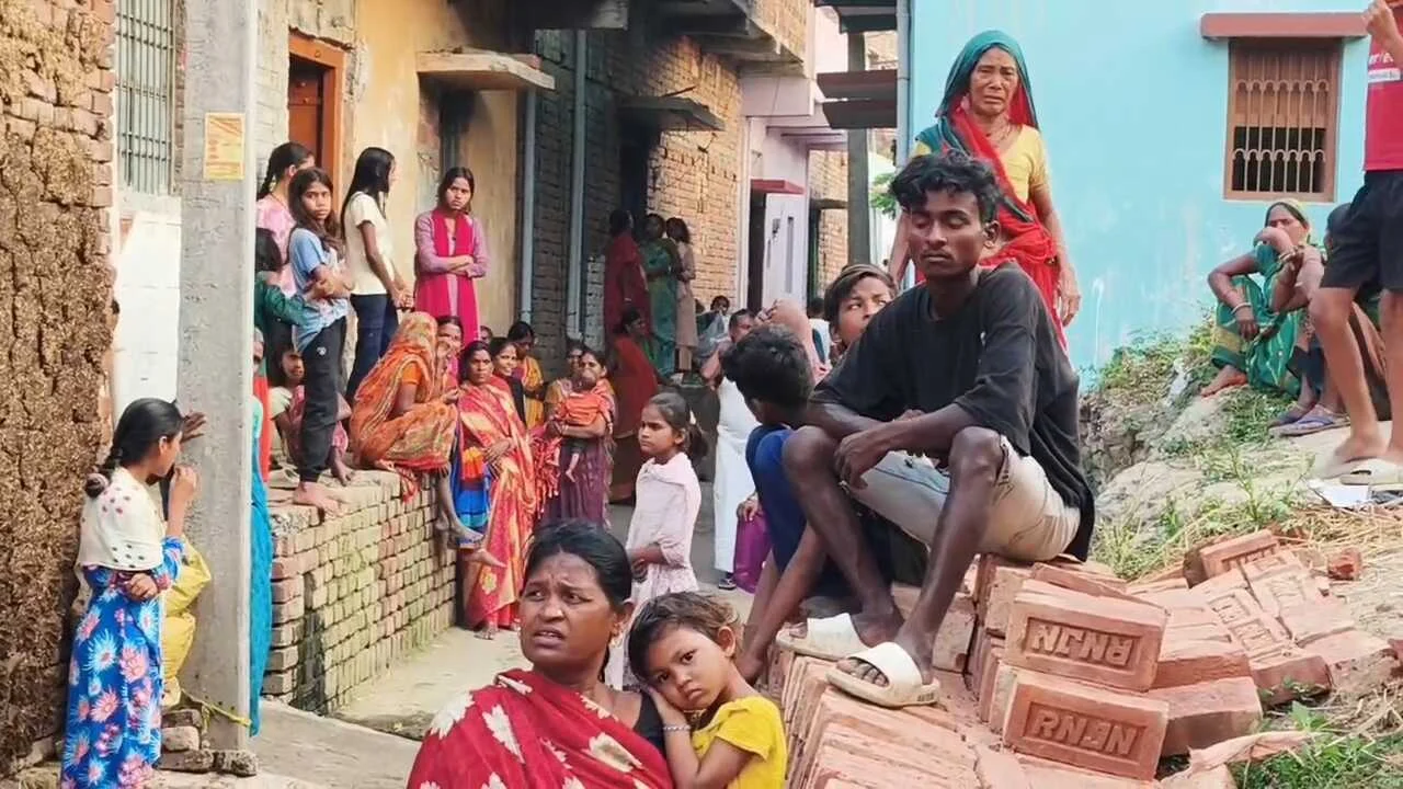 नालंदा में मानवता शर्मसार: प्रेमी से मिलने गई महिला का सरेआम चीरहरण, तमाशबीन बना रहा गांव 12