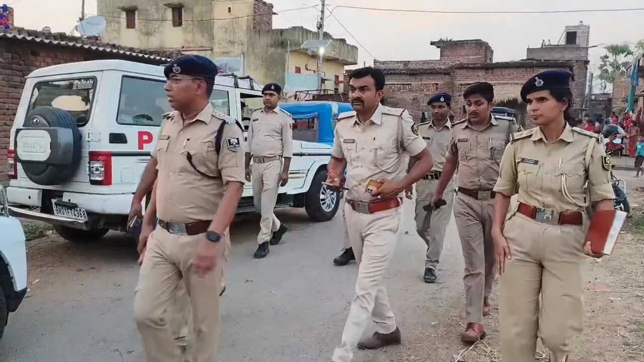 नालंदा में मानवता शर्मसार: प्रेमी से मिलने गई महिला का सरेआम चीरहरण, तमाशबीन बना रहा गांव 2