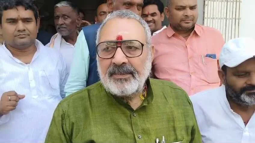 बेगूसराय: दिशा की बैठक में बोले केंद्रीय मंत्री गिरिराज सिंह- 'अनियमितता बर्दाश्त नहीं, अगली बैठक तक धरातल पर दिखेगा काम' 5