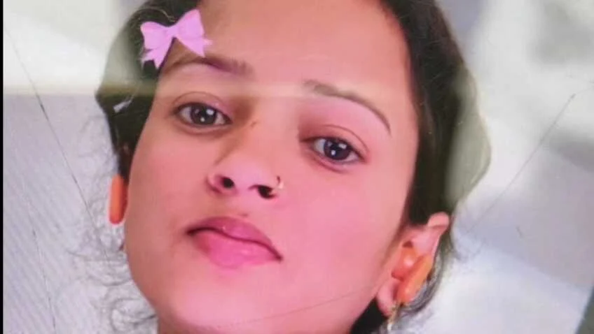 बेगूसराय: प्रेम विवाह का खौफनाक अंत, दहेज के लिए विवाहिता की गला दबाकर हत्या, फिर शव को फंदे से लटकाया 2