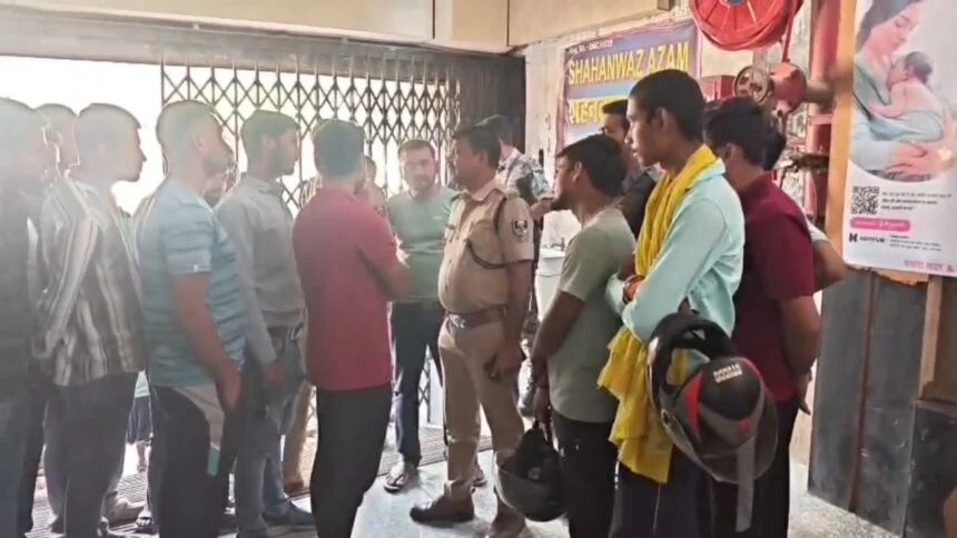 प्रसूति की निजी क्लिनिक में हुई मौत, परिजनों ने लगाया डॉक्टर पर लापरवाही का आरोप लगाकर  क्लिनिक में किया हंगामा 1