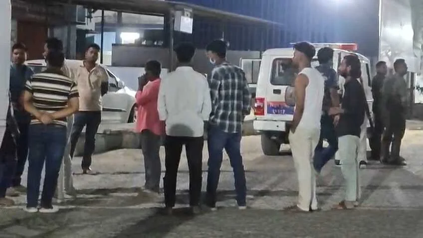 समस्तीपुर में भीषण सड़क हादसा: रिलायंस ज्वैलर्स के पास अज्ञात वाहन ने बाइक सवार छात्र को कुचला, मौके पर ही मौत 5