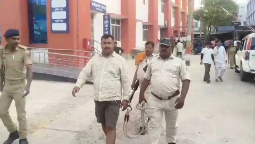 बेगूसराय: मोहम्मद वकील हत्याकांड का मुख्य आरोपी फुच्चा सिंह गिरफ्तार, पुलिस को मिली बड़ी कामयाबी 4