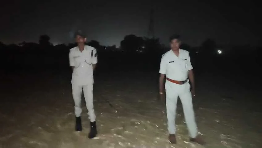 नालंदा: हरनौत के मुशहरी गांव में खेत से मिले कई जिंदा बम, इलाके में मची अफरा-तफरी,जांच में जुटी पुलिस 2