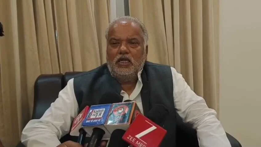 नालंदा में पूर्व मंत्री श्रवण ने कहा नीतीश-मोदी मॉडल से बिहार बनेगा विकसित राज्य, शराबबंदी पर कोई समझौता नहीं, नीति रहेगी सख्ती से लागू 9