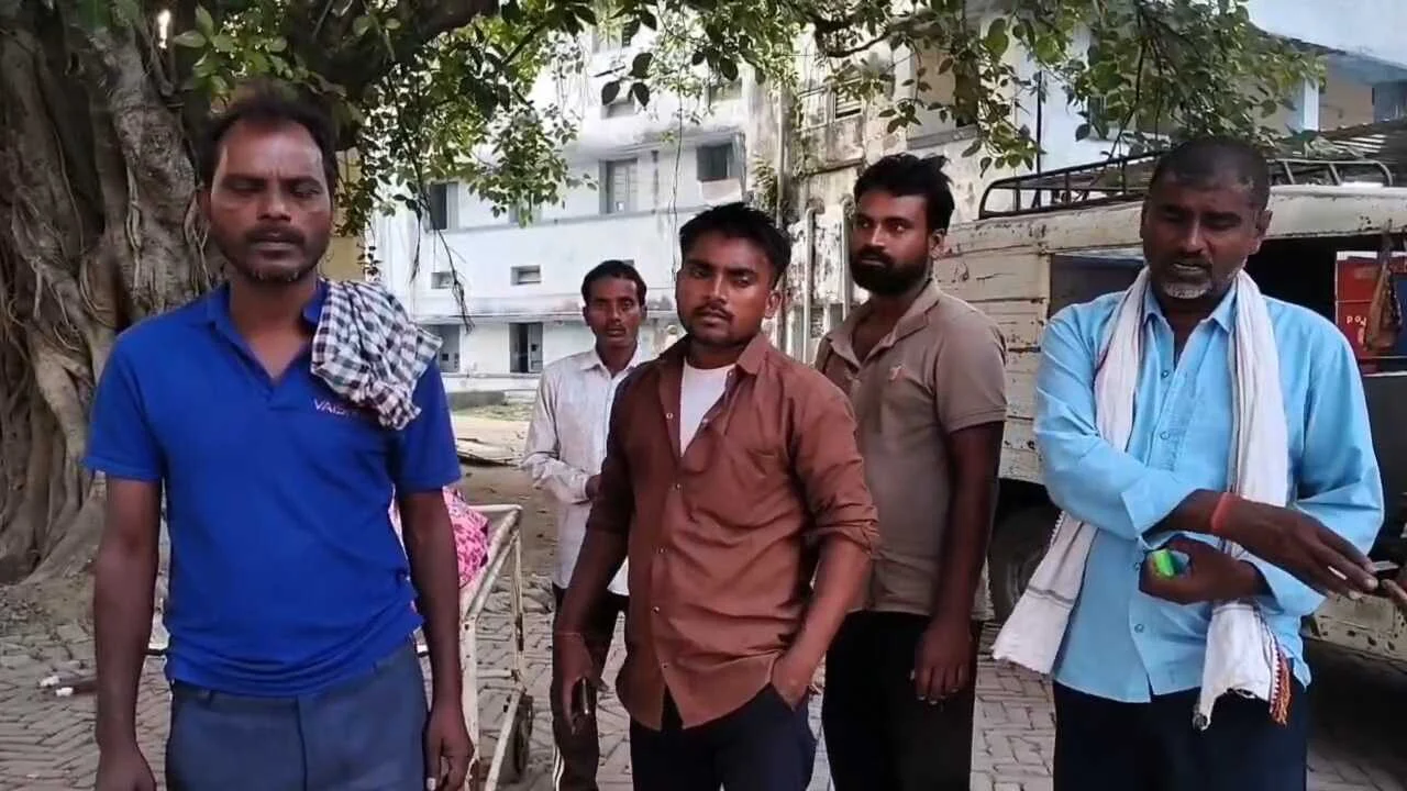 24 घंटे के अंदर नालंदा जिले के अलग-अलग थाना क्षेत्र के राजगीर,हरनौत और नगरनौसा में हुए सड़क हादसे में तीन की हुई मौत, चार लोग गंभीर रूप से जख्मी 4