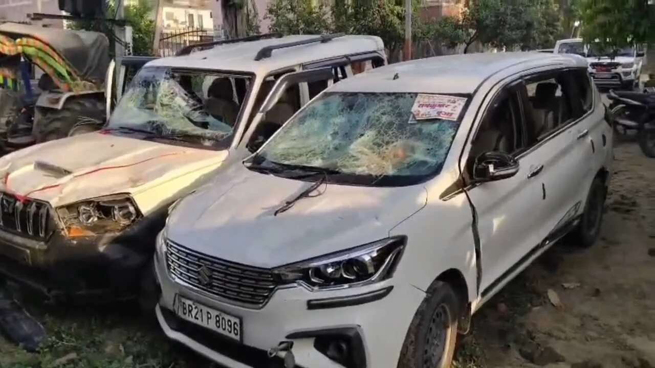 24 घंटे के अंदर नालंदा जिले के अलग-अलग थाना क्षेत्र के राजगीर,हरनौत और नगरनौसा में हुए सड़क हादसे में तीन की हुई मौत, चार लोग गंभीर रूप से जख्मी 3