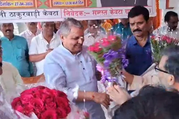 डिप्टी सीएम बनने के बाद पहली बार पैतृक गांव केवटा पहुंचे विजय चौधरी, ग्रामीणों ने किया जोरदार स्वागत 1