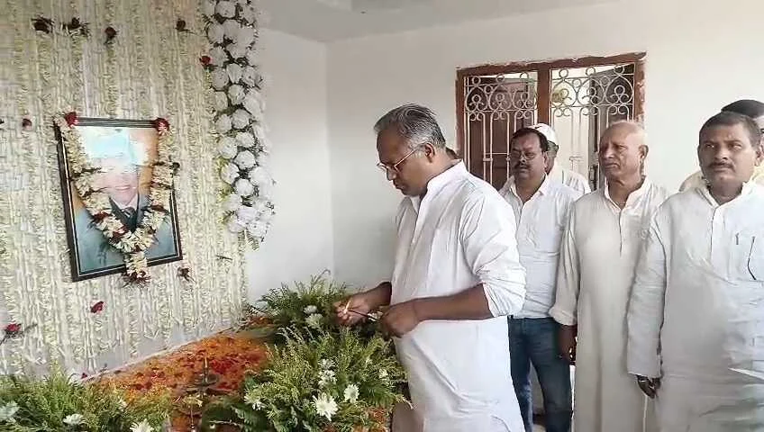 नालदा: प्रख्यात चिकित्सक डॉ अशोक कुमार वर्मा के पुण्यतिथि के मौके पर किया गया श्रद्धांजलि सभा का आयोजन 7