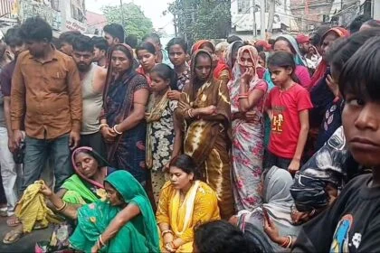 समस्तीपुर: लापता पूर्व वार्ड सदस्य के पुत्र की लाश मिलने से सनसनी, विरोध में सड़क जाम 4