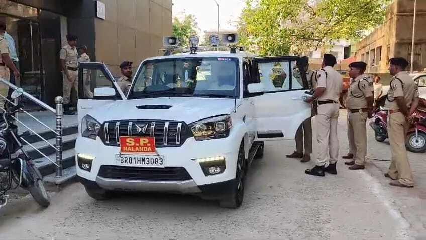 नालंदा: भीड़ द्वारा महिला के साथ चीरहरण का प्रयास और मारपीट मामले में नूरसराय पुलिस ने कुल छह आरोपी को पुलिस ने किया गिरफ्तार, वायरल वीडियो के आधार पर हुई कार्रवाई 2