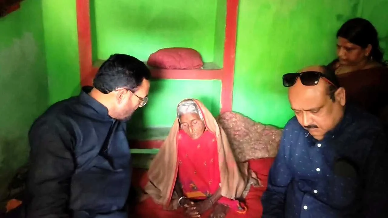 नालंदा: जन सुराज की टीम पहुंची अजयपुर गांव,पीड़िता के परिजन से की मुलाकात कर घटना की ली जानकारी, सरकार से निष्पक्ष जांच की मांग 2