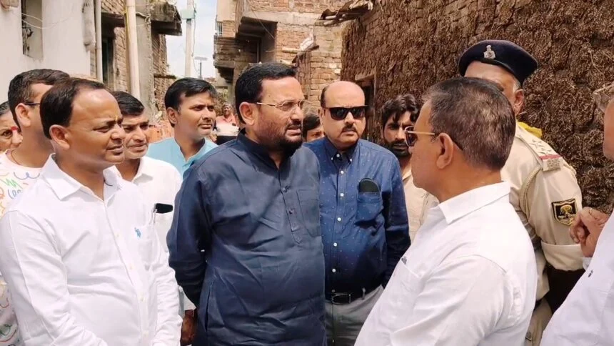 नालंदा: जन सुराज की टीम पहुंची अजयपुर गांव,पीड़िता के परिजन से की मुलाकात कर घटना की ली जानकारी, सरकार से निष्पक्ष जांच की मांग 1