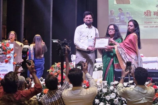 समस्तीपुर का एएचएस नर्सिंग कॉलेज बिहार में सर्वश्रेष्ठ, स्वास्थ्य मंत्री ने ‘बेस्ट मेंटी कॉलेज’ अवार्ड से नवाजा 3