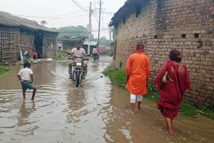 वीरपुर की बदहाली: 'सबका साथ-सबका विकास' का नारा फेल, 15 साल से विकास को तरस रही जनता 26