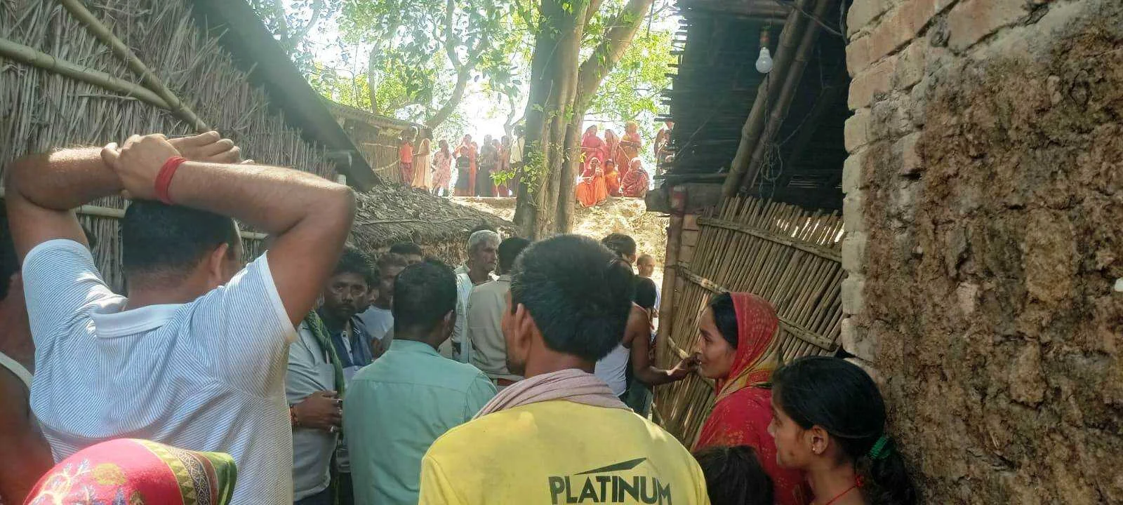 वीरपुर में दो मासूम बच्चों के सिर से उठा मां का साया, वीरपुर में विवाहिता ने फंदा लगाकर की खुदकुशी, जांच में जुटी पुलिस 2