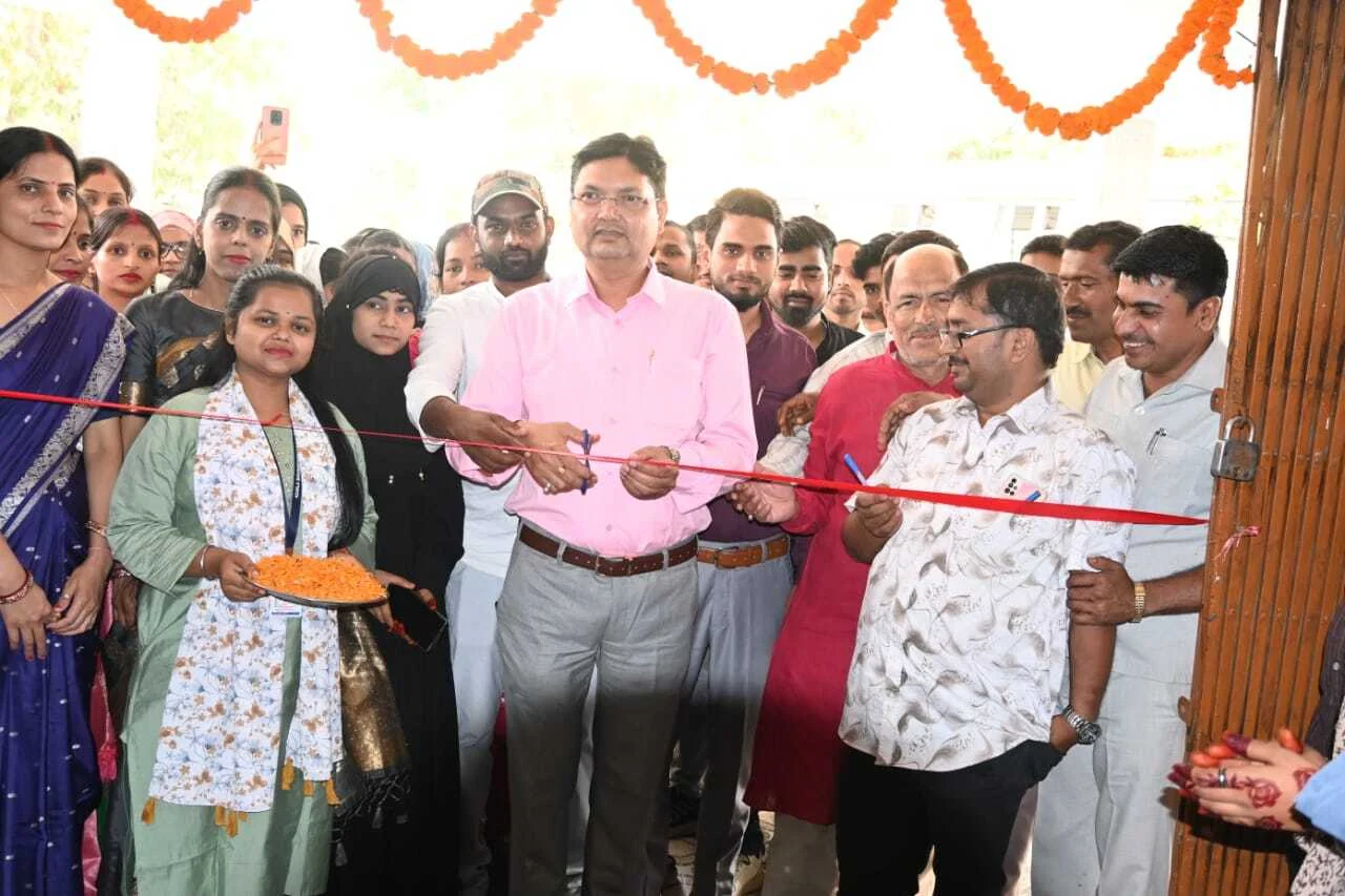 कमला भुवनेश्वर बी०एड० कॉलेज भगवानपुर में 'नूतन अभिनंदन': डी०एल०एड० के नए प्रशिक्षुओं का भव्य स्वागत, सांस्कृतिक प्रस्तुतियों ने बांधा समां 2