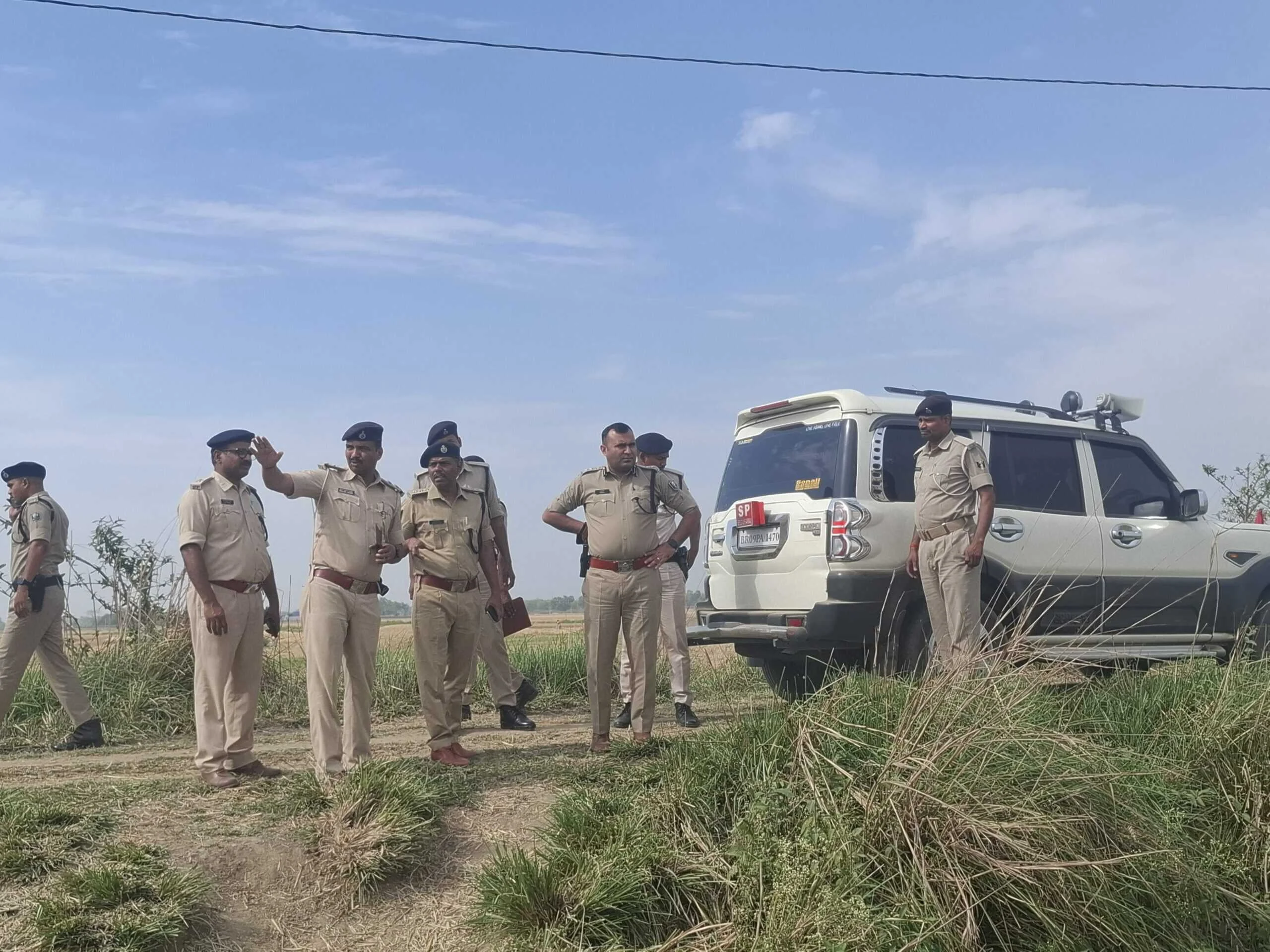 भगवानपुर के जोकिया बहियार में जमीनी विवाद में जमकर हुई गोलीबारी, तीन लोग गंभीर रूप से घायल 3