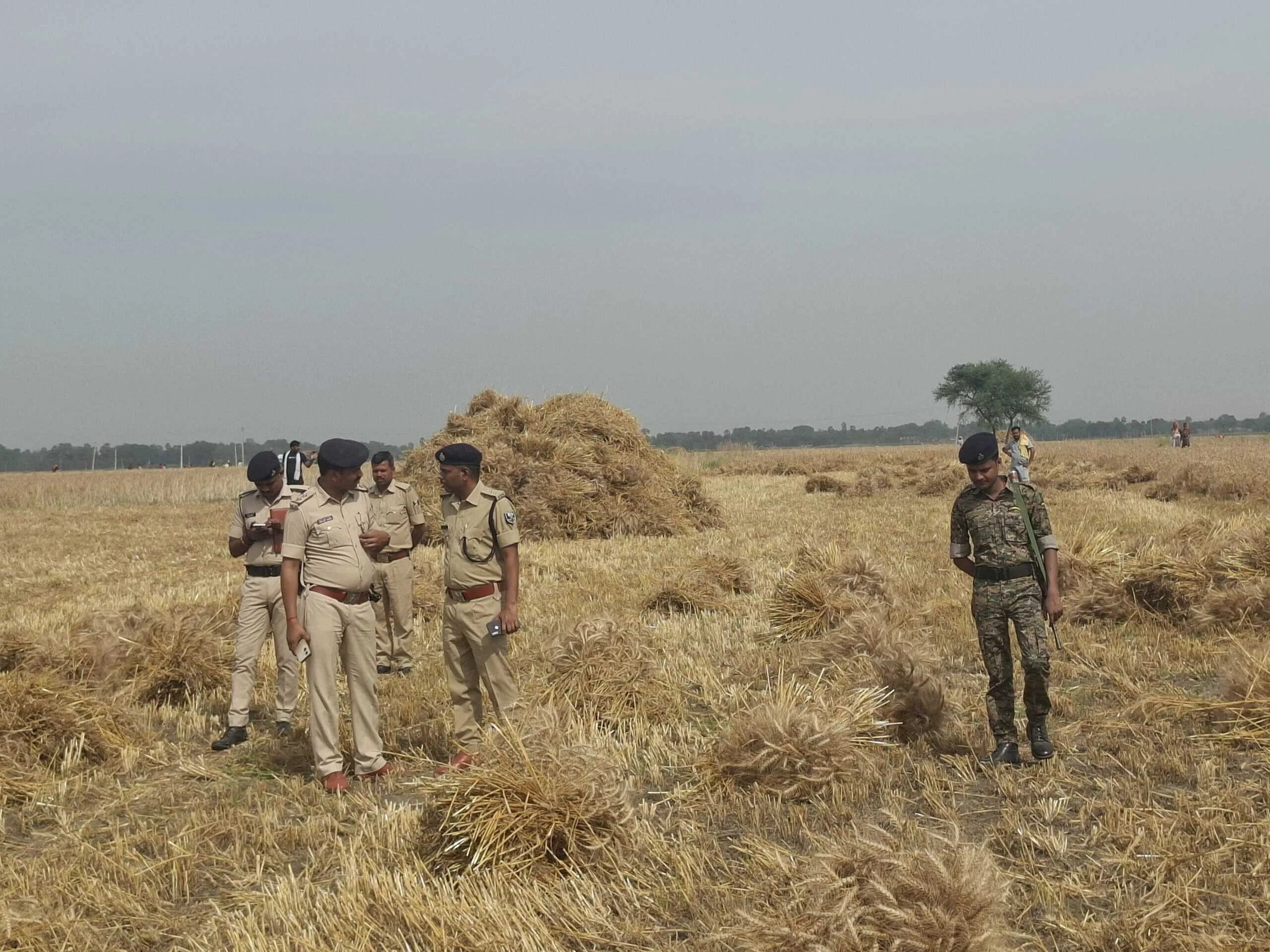 भगवानपुर के जोकिया बहियार में जमीनी विवाद में जमकर हुई गोलीबारी, तीन लोग गंभीर रूप से घायल 2