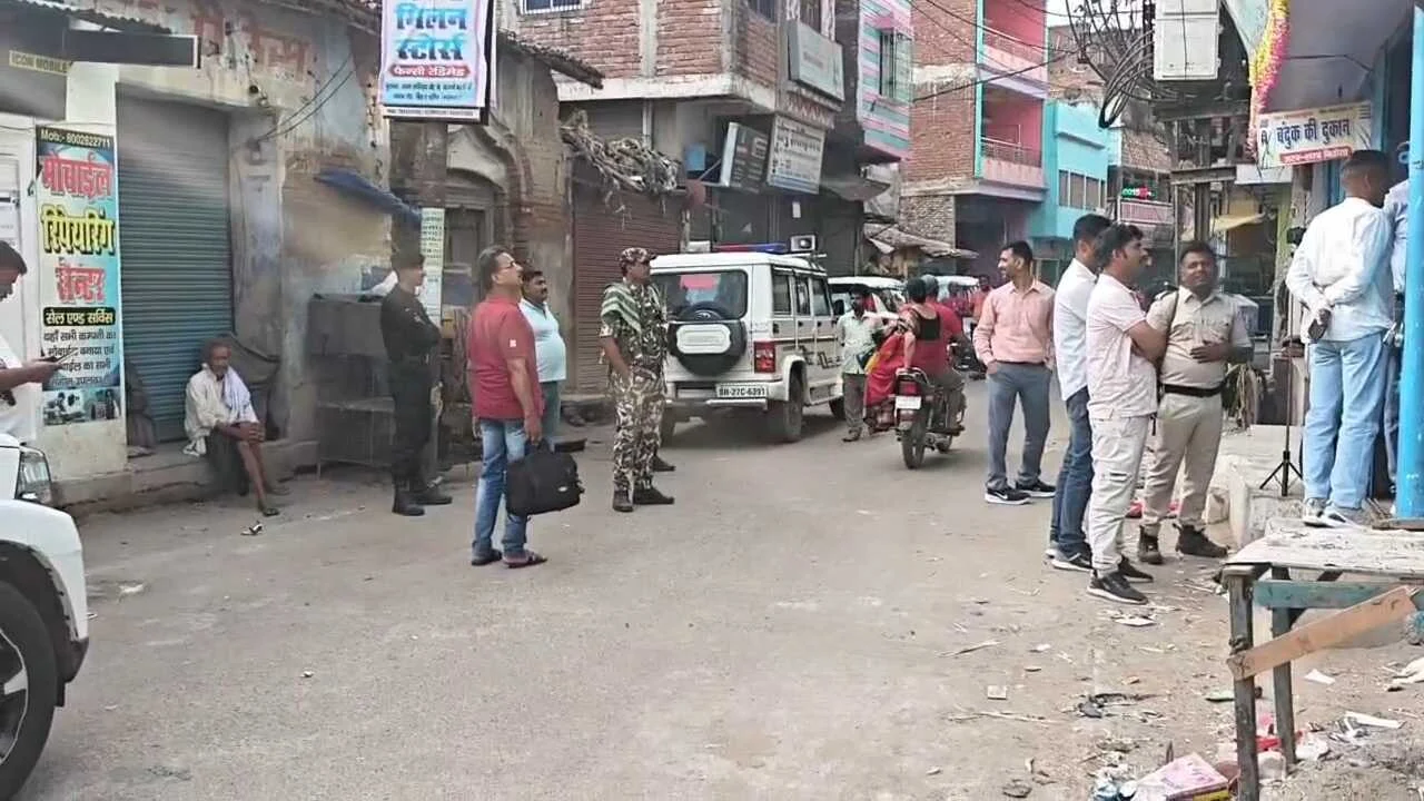 नालंदा में NIA-ATS का बड़ा एक्शन: बिहारशरीफ समेत 10 ठिकानों पर छापेमारी, हथियार तस्करों के नेटवर्क को खंगाल रही एजेंसियां 2