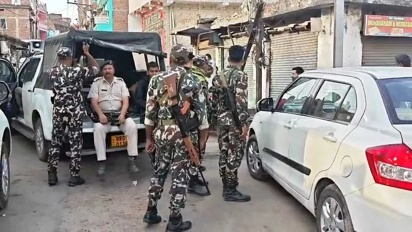 नालंदा में NIA-ATS का बड़ा एक्शन: बिहारशरीफ समेत 10 ठिकानों पर छापेमारी, हथियार तस्करों के नेटवर्क को खंगाल रही एजेंसियां 12