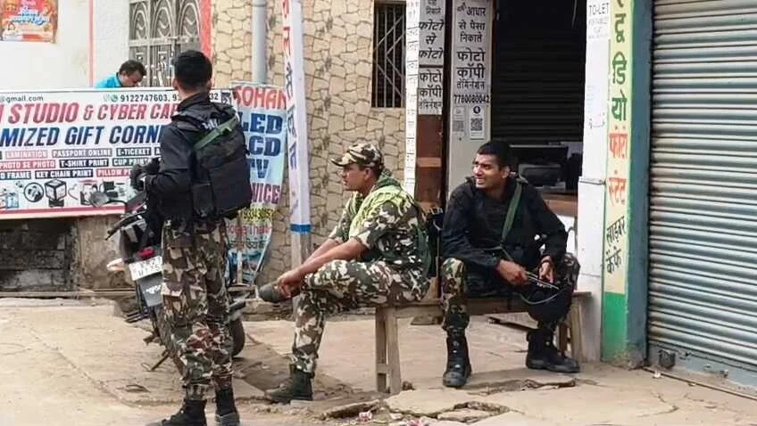 नालंदा में NIA-ATS का बड़ा एक्शन: बिहारशरीफ समेत 10 ठिकानों पर छापेमारी, हथियार तस्करों के नेटवर्क को खंगाल रही एजेंसियां 3