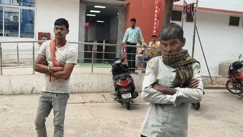 बेगूसराय में अपराधियों ने  घर के सामने से खींचकर ले गए और युवक को गोलियों से भूना, पिता की हत्या का गवाह था मृतक 3