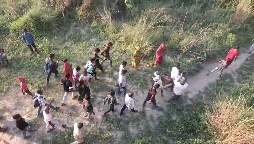 समस्तीपुर में करेह नदी में डूबने से एक ही परिवार के तीन सगे भाइयों की मौत, बरियाही घाट पर पसरा मातम 3