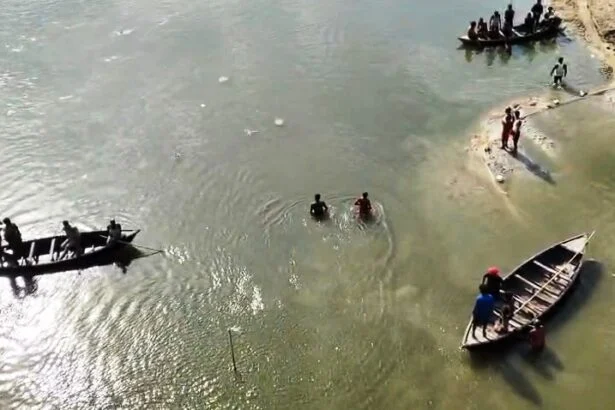 समस्तीपुर में करेह नदी में डूबने से एक ही परिवार के तीन सगे भाइयों की मौत, बरियाही घाट पर पसरा मातम 3