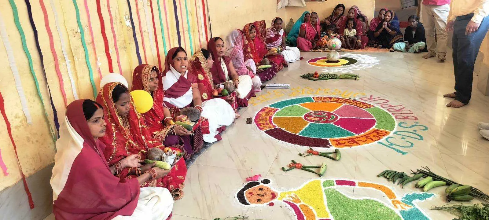 वीरपुर के आंगनबाड़ी केंद्रों पर गूँजी किलकारियां, धूमधाम से मनाया गया 'गोद भराई' उत्सव 2