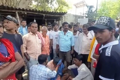 बेगूसराय में इंटर के छात्र की गला घोंटकर निर्मम हत्या, घर से 500 मीटर दूर खेत में मिला शव, इलाके में दहशत का माहौल 51