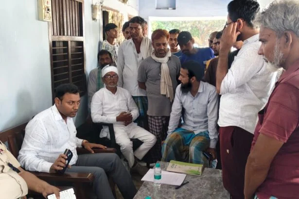 समस्तीपुर: ताजपुर में 6-लेन सड़क परियोजना का एसडीओ ने किया निरीक्षण, अतिक्रमण हटाने का सख्त निर्देश 1