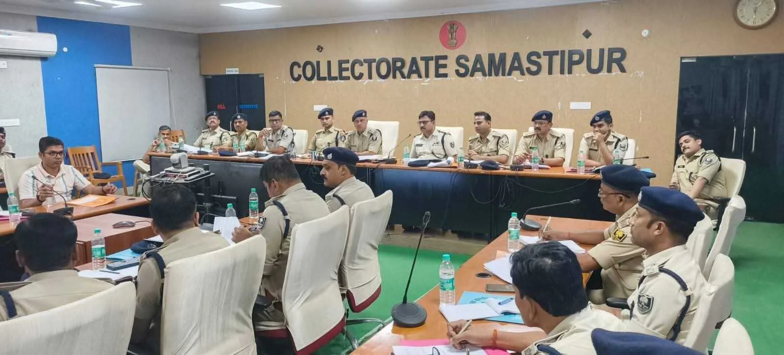 समस्तीपुर: एसपी के क्राइम मीटिंग में अवैध खनन में संलिप्त माफियाओं के विरुद्ध कारवाई का निर्देश 7