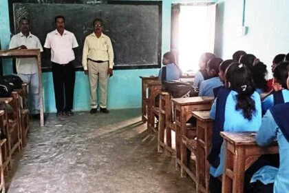 नावकोठी एपीएस स्कूल में छात्राओं को लगा सर्वाइकल कैंसर से बचाव का टीका, 34 बच्चियों को दी गई एचपीवी वैक्सीन 29