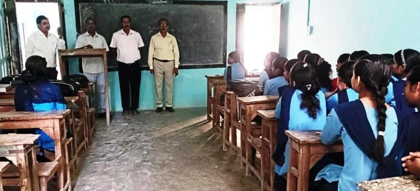 नावकोठी एपीएस स्कूल में छात्राओं को लगा सर्वाइकल कैंसर से बचाव का टीका, 34 बच्चियों को दी गई एचपीवी वैक्सीन 1