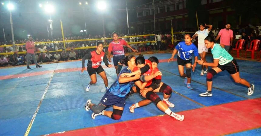 बीहट की धरती पर पहली बार गूंजा अंतरराष्ट्रीय कबड्डी का रोमांच, बिहार की बेटियों ने नेपाल को चटाई धूल 1