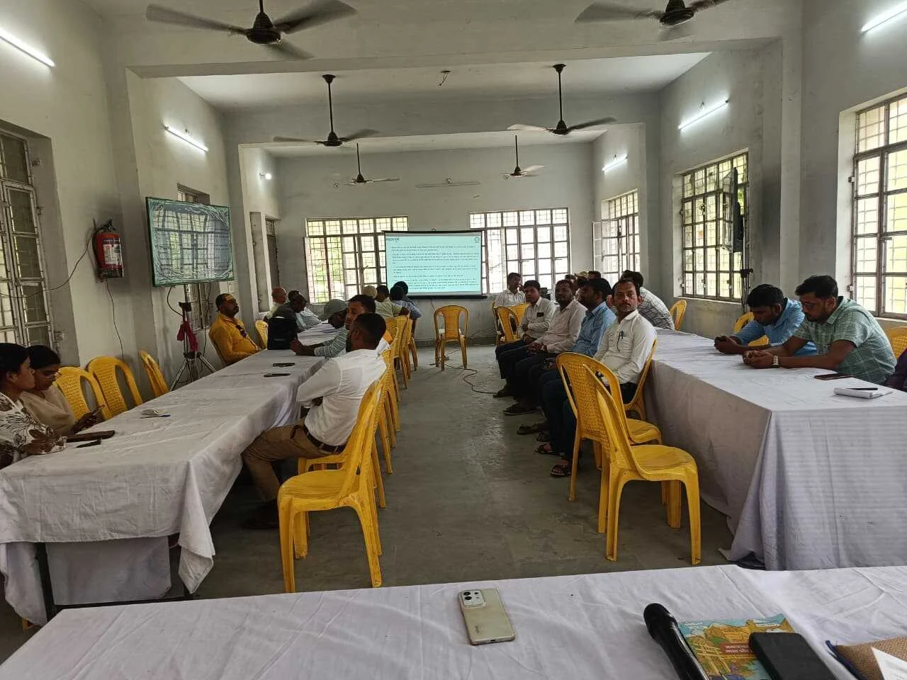 भगवानपुर में जनगणना 2027 के लिए प्रगणक व पर्यवेक्षकों को HLO ऐप की दी गई ट्रेनिंग 2