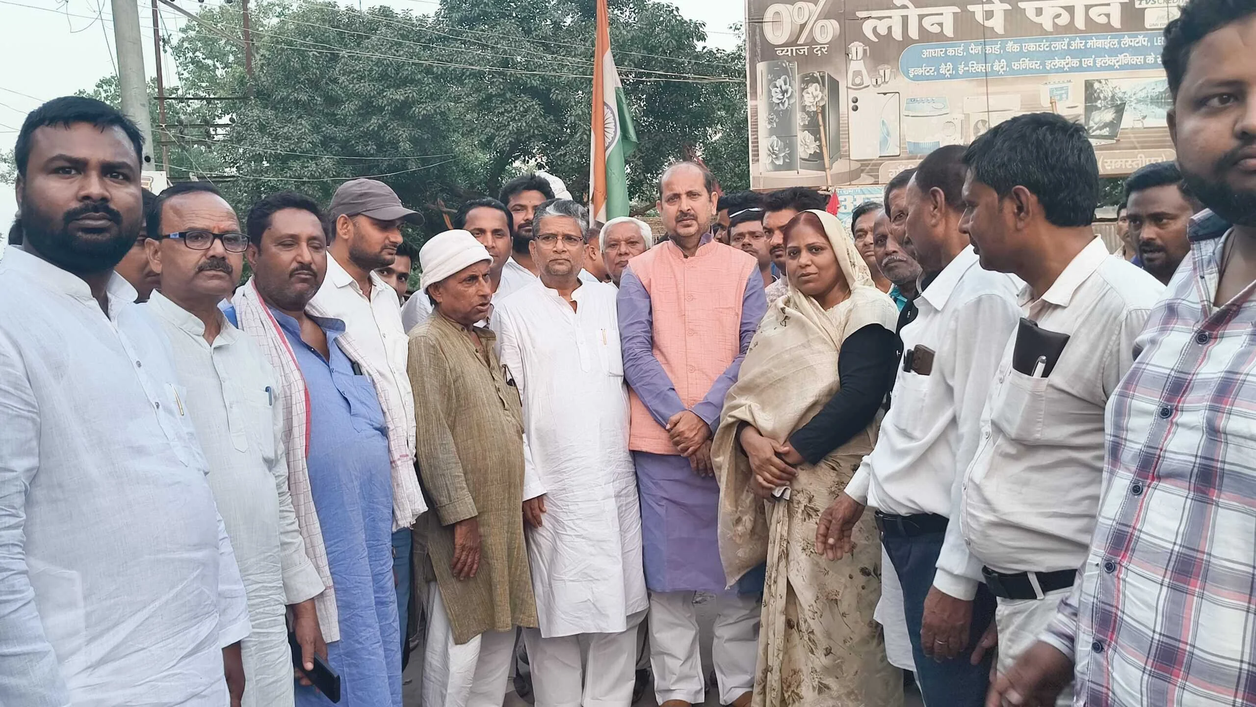 रोसड़ा में गांधी प्रतिमा तोड़े जाने पर भड़का आक्रोश, बापू के अपमान के खिलाफ महागठबंधन की जोरदार प्रतिरोध सभा 6