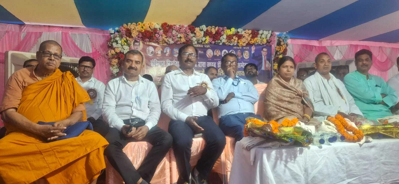 बाबा साहेब के संविधान को बचाने के लिए समाज के सभी तबके को साथ लेकर चलना होगा - डा लक्ष्मण यादव 13