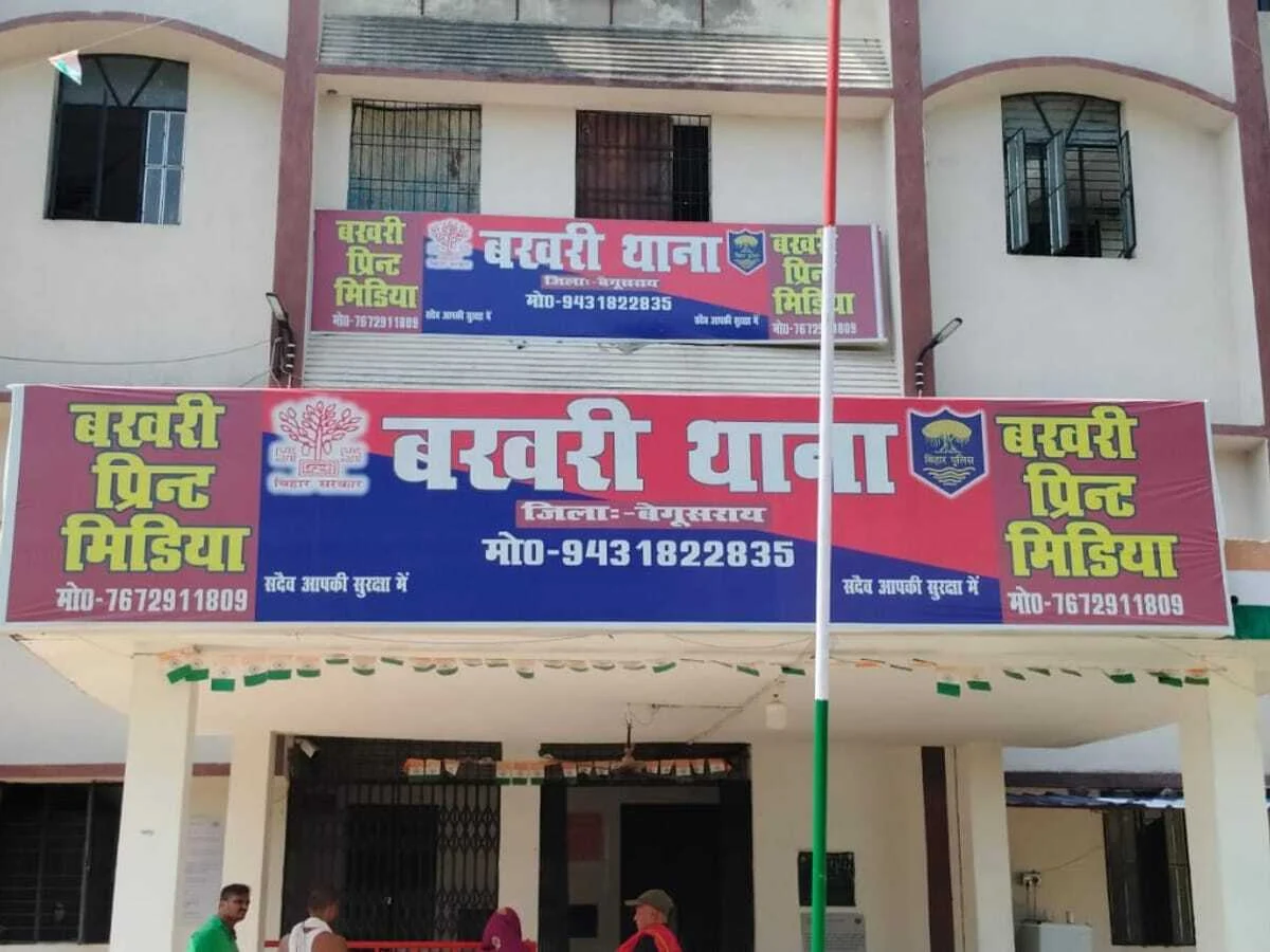 बखरी में SDPO के नेतृत्व में सड़क पर उतरी पुलिस, वाहन चेकिंग अभियान में वसूला 63 हजार जुर्माना 5