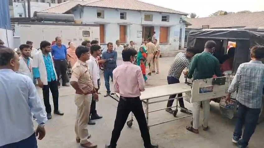 समस्तीपुर में दिनदहाड़े गैंगवार: माधोपुर के पास बुलेट सवारों पर अंधाधुंध फायरिंग, एक की मौत, दूसरा गंभीर 7