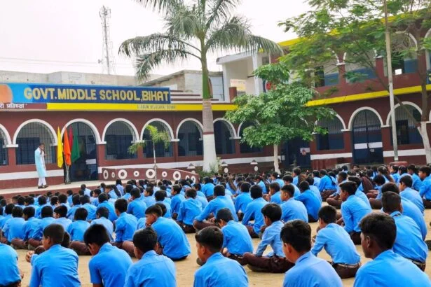 बीहट में 'स्टोरीयात्रा' ने जगाई नई शैक्षिक चेतना, डॉ. आयुष केशरी ने बच्चों को 'जॉब सीकर' नहीं 'जॉब क्रिएटर' बनने के लिए किया प्रेरित 7