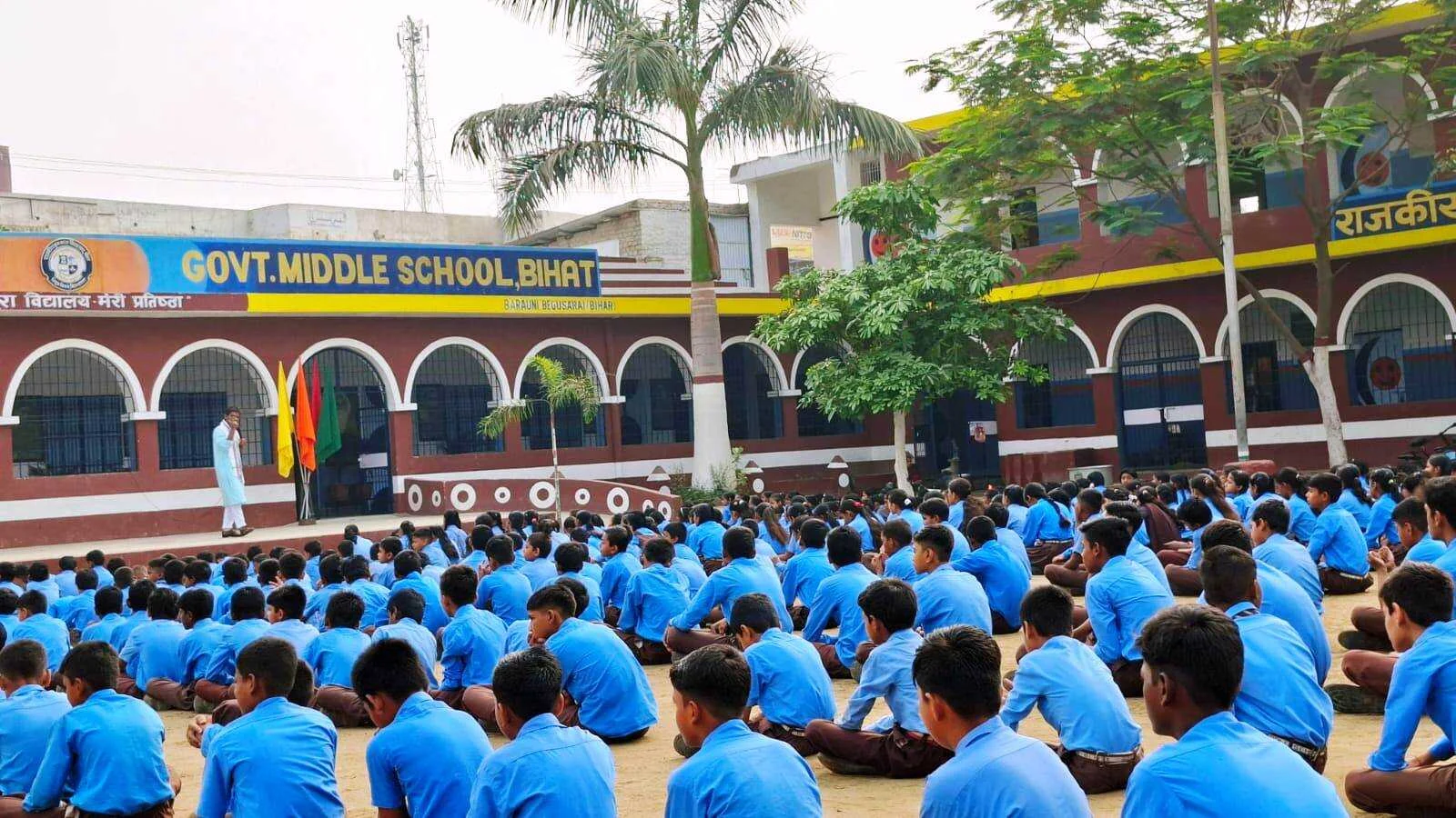 बीहट में 'स्टोरीयात्रा' ने जगाई नई शैक्षिक चेतना, डॉ. आयुष केशरी ने बच्चों को 'जॉब सीकर' नहीं 'जॉब क्रिएटर' बनने के लिए किया प्रेरित 3