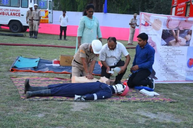 एनटीपीसी बरौनी में 'राष्ट्रीय अग्नि सुरक्षा सप्ताह' का समापन: 'वी सर्व टू सेव' के संकल्प के साथ दी गई जांबाजी की सीख 3