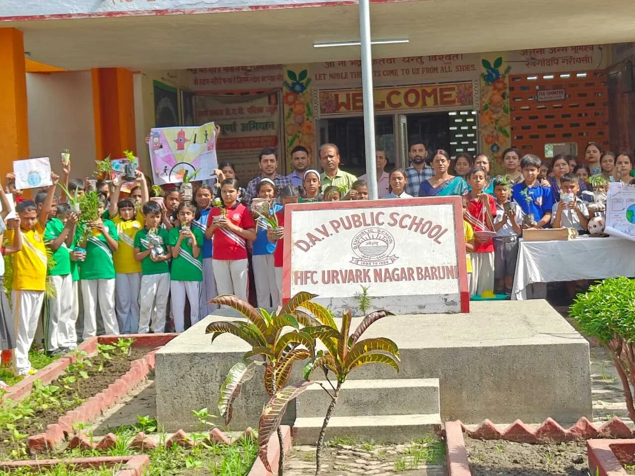 डीएवी पब्लिक स्कूल, एनएच-28 बरौनी में मनाया गया विश्व पृथ्वी दिवस 3