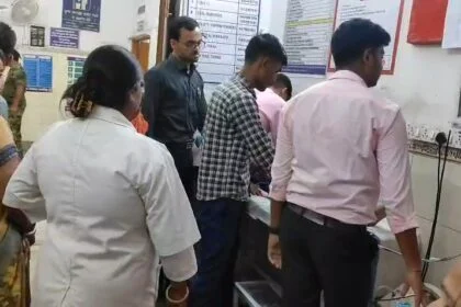 समस्तीपुर: HPV वैक्सीन की दूसरी डोज लेते ही छात्रा की बिगड़ी तबीयत, सदर अस्पताल में भर्ती 77